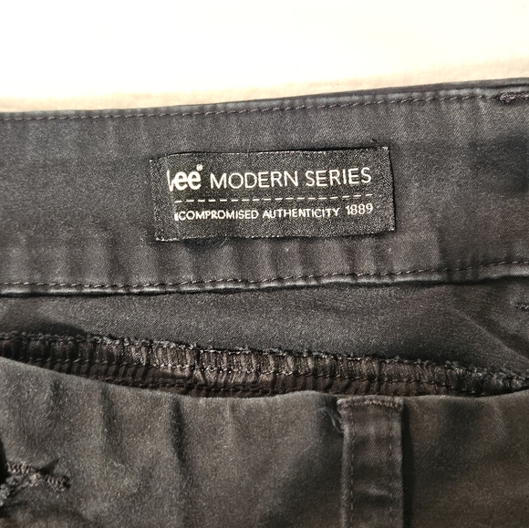 Lee Modern Series Women's Black Slacks - Picture 4 of 8